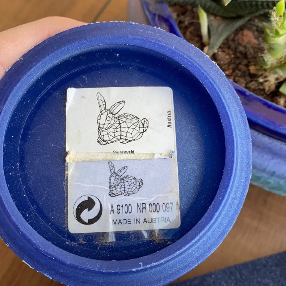 Swarovski rabbit and flower - Picture 3 of 4